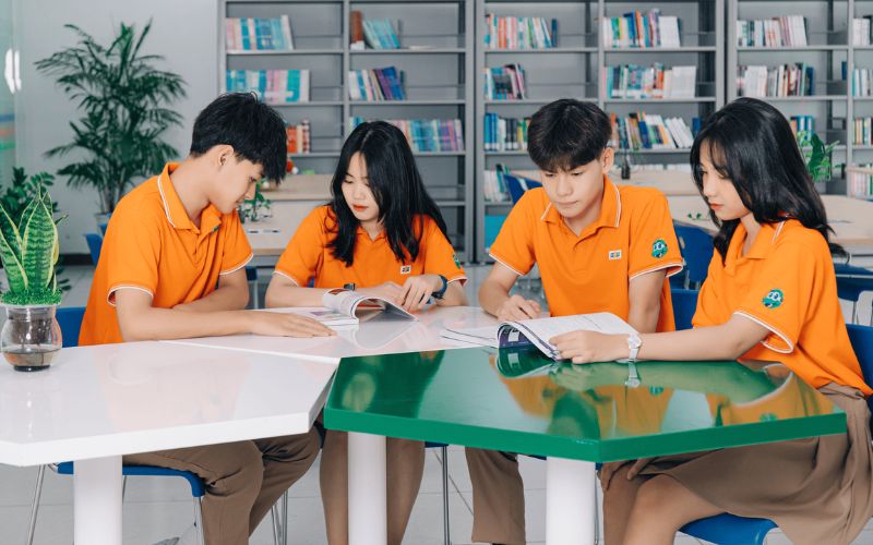 Định hướng nghề sớm cho học sinh