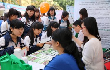 tư vấn tuyển sinh cho học sinh
