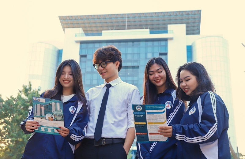 review-nganh-kinh-te-tai-dai-hoc-kinh-te-quoc-dan