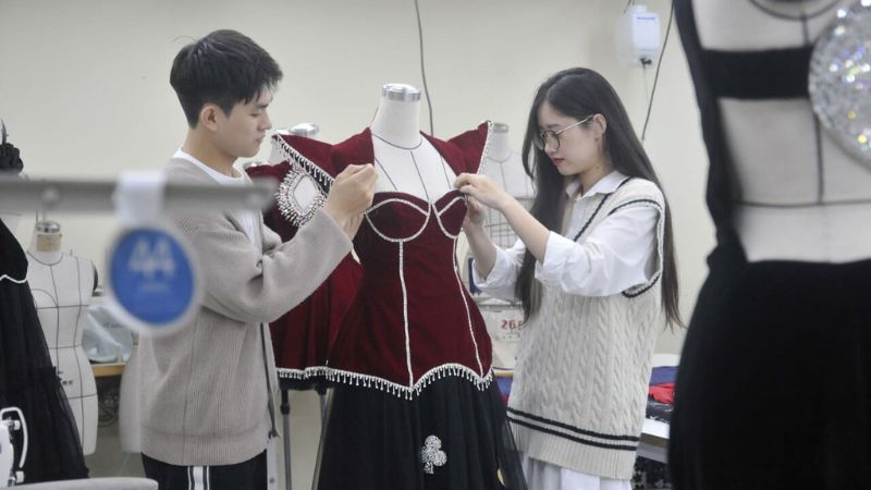 Review Ngành Thiết kế thời trang nên học trường nào