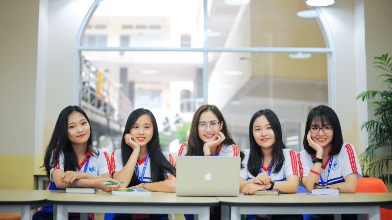 Review Trường Đại học Kinh tế TP. Hồ Chí Minh