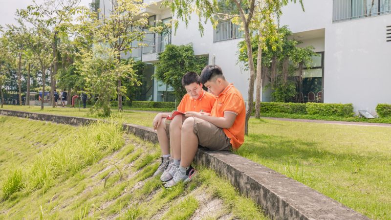 cha mẹ nên dạy con điều gì ở tuổi dậy thì