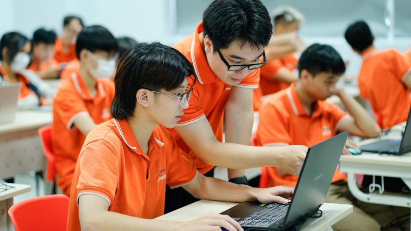 dạy con kỹ năng công nghệ cho học sinh cấp 3