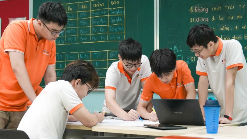 dạy con kỹ năng công nghệ cho học sinh cấp 3