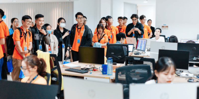 goi-y-nganh-hoc-de-xin-viec-cho-hoc-sinh-pho-thong