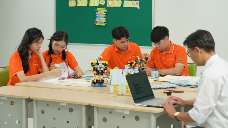 kỹ năng ứng xử trong môi trường học đường