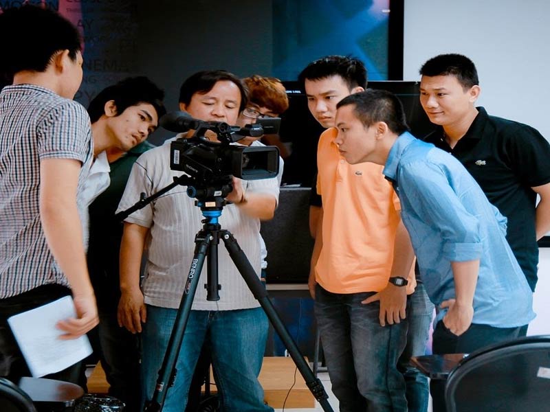 review Ngành Đạo diễn Sản xuất nội dung số 