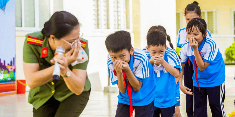 day-hoc-sinh-ky-nang-phong-chay-chua-chay