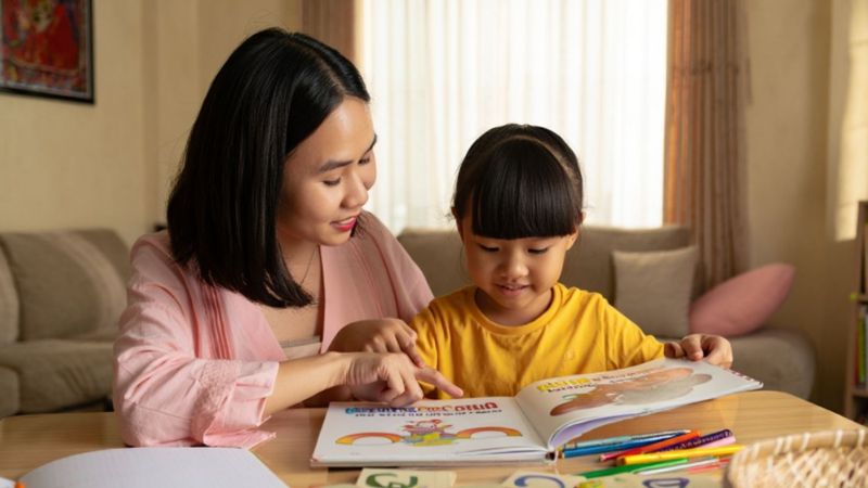 kinh nghiệm đầu tư giáo dục cho con từ sớm
