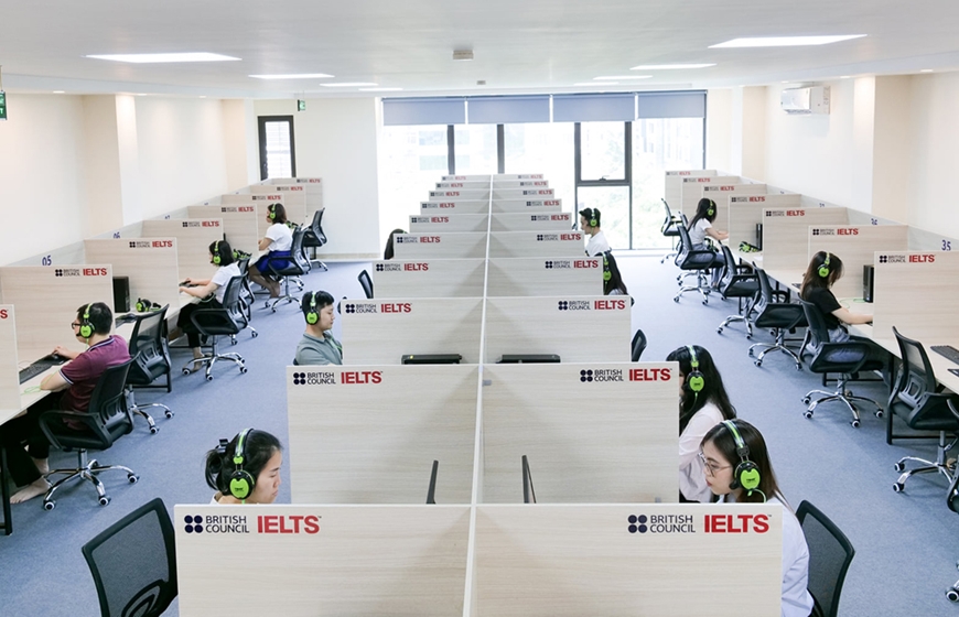 Luyện IELTS để xin học bổng