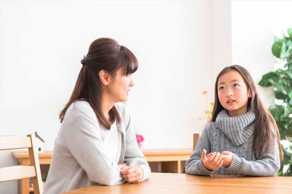 cách trò chuyện với con tuổi dậy thì về hướng nghiệp