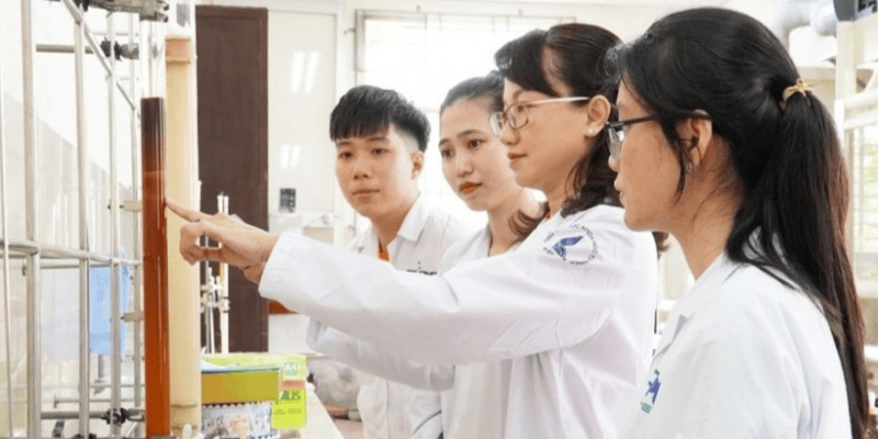dai-hoc-quoc-gia-tp-hcm-bo-xet-rieng-diem-tot-nghiep (4)