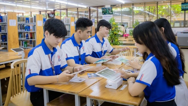 học phí ĐH Sư phạm Kỹ thuật TP.HCM