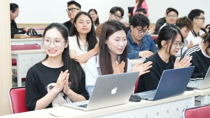 học phí ĐH Sư phạm Kỹ thuật TP.HCM
