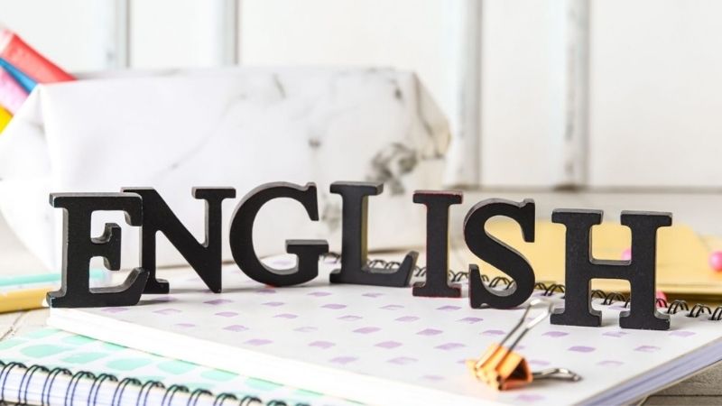 học phí ngành ngôn ngữ Anh