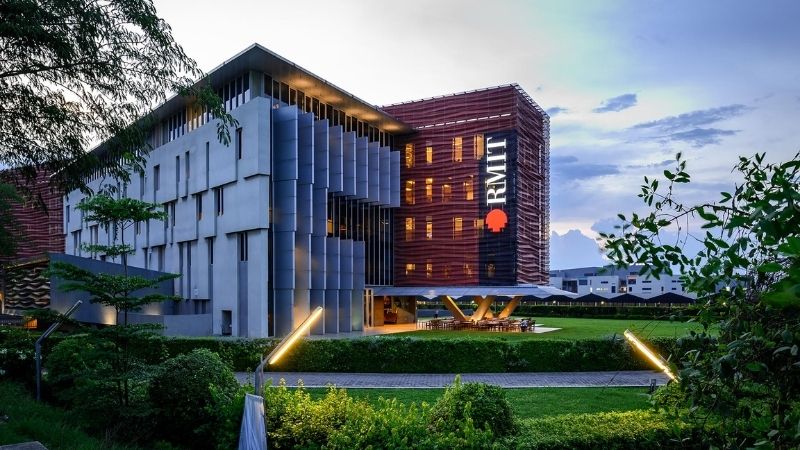 học phí RMIT
