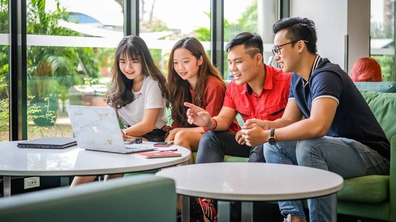 học phí RMIT