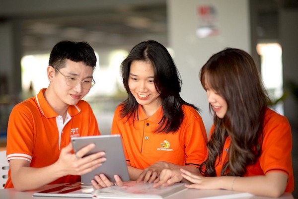 Học phí trường tư