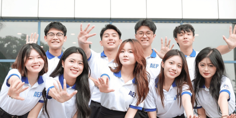 hoc-phi-dh-kinh-te-quoc-dan